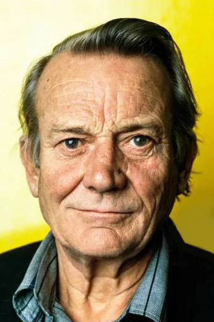 Portrait de Denholm Elliott