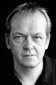 Portrait de Christopher Fulford