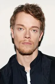 Portrait de Alfie Allen