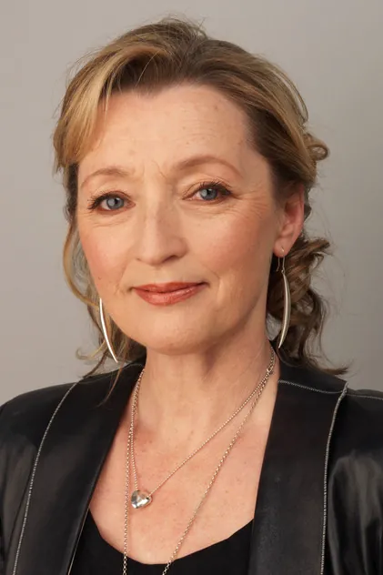 Portrait de Lesley Manville