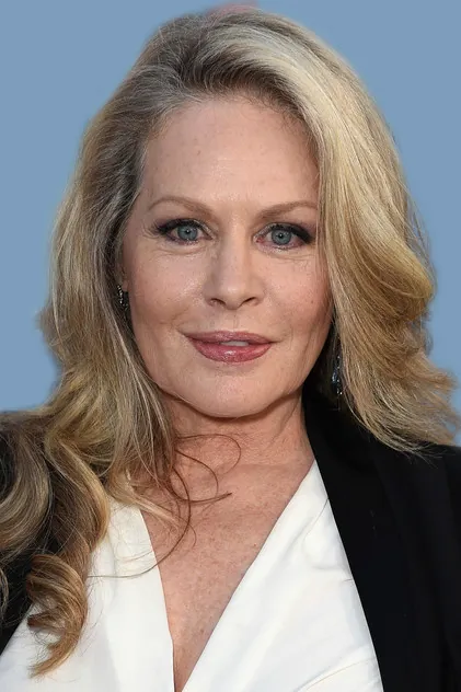 Portrait de Beverly D'Angelo