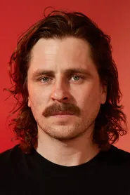 Portrait de Sverrir Gudnason