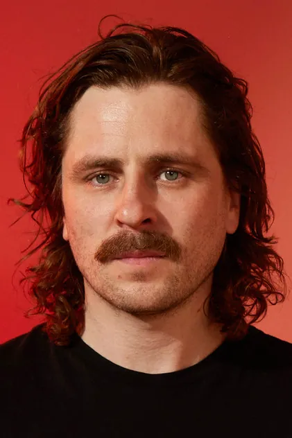 Portrait de Sverrir Gudnason