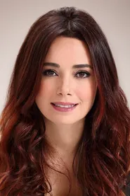 Portrait de Özgü Namal