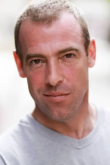 Portrait de Ian Merrill Peakes