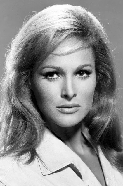 Portrait de Ursula Andress